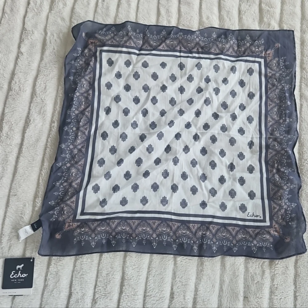 NEW W Tags Echo New York Black & White Cotton Square Scarf India Beautiful